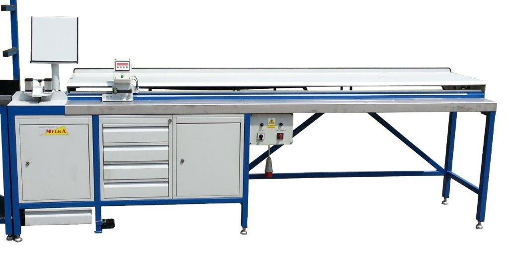 Piła do cięcia ramek dystansowych z elektronicznym przymiarem ręcznym
